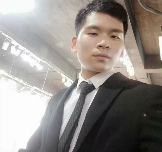 凌晨三点三分的第三张照片--泰安相亲服务中心