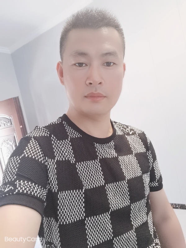 快乐无罪的第一张照片--泰安相亲服务中心