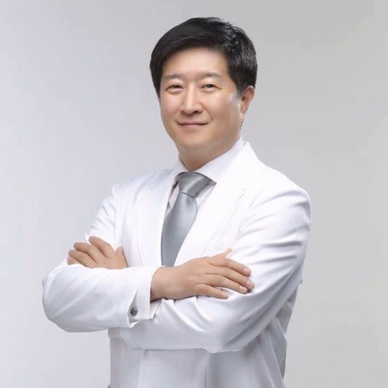王伟的第三张照片--泰安相亲服务中心
