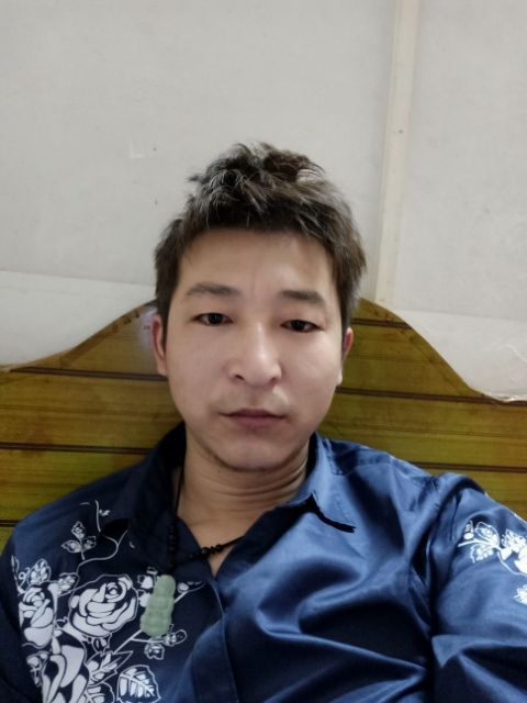 时光的第一张照片--泰安相亲服务中心