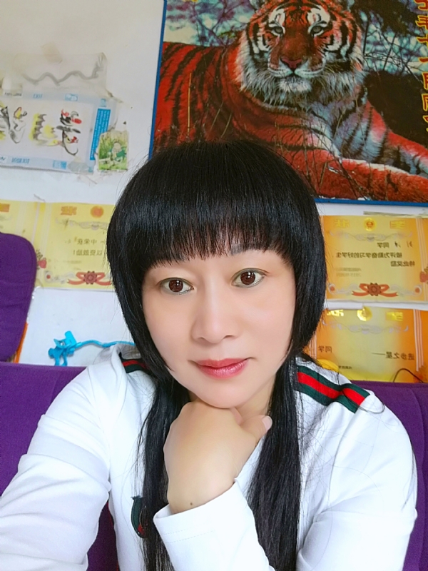 金鱼儿的第二张照片--泰安相亲服务中心