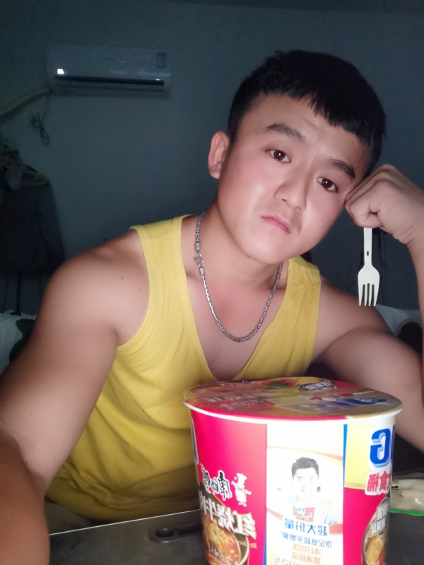 飞飞的第一张照片--泰安相亲服务中心