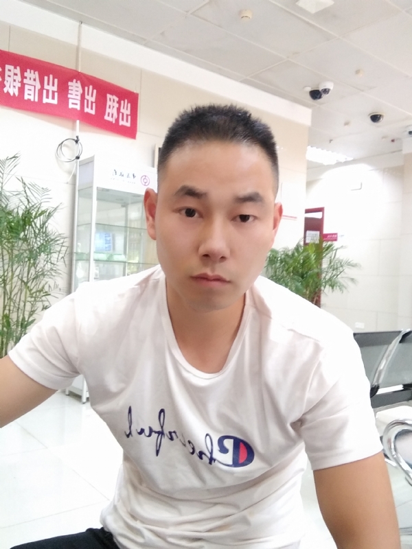 小少的第一张照片--泰安相亲服务中心