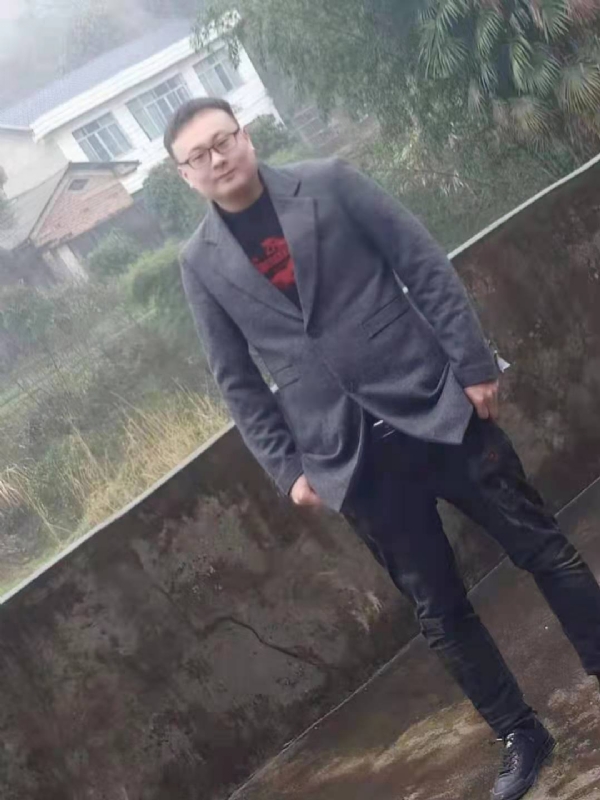 冰城的第一张照片--泰安相亲服务中心