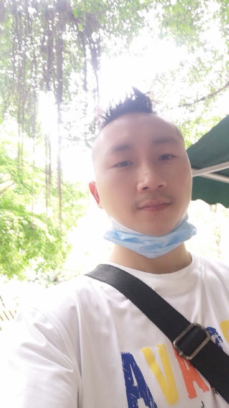 守望幸福的第一张照片--泰安相亲服务中心