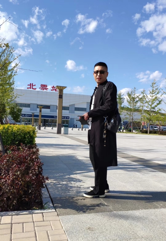 仟佰渡的第一张照片--泰安相亲服务中心