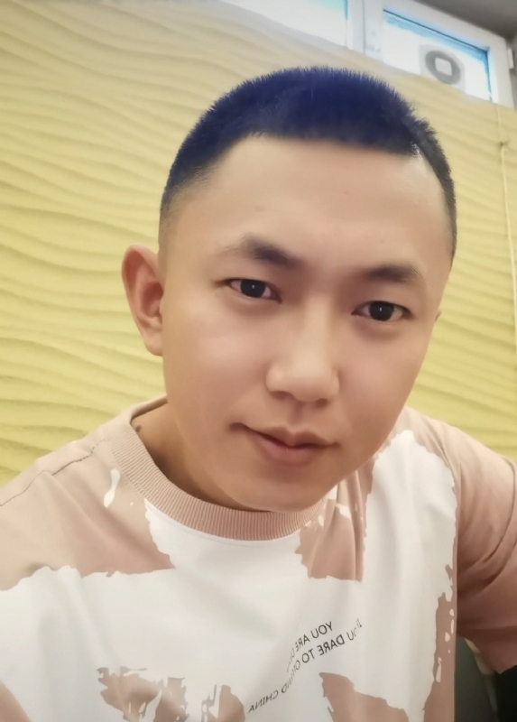 爱意随风起的第一张照片--泰安相亲服务中心