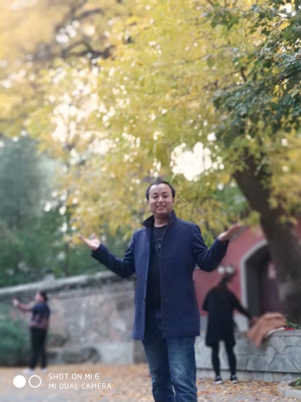 爱转角的第二张照片--泰安相亲服务中心