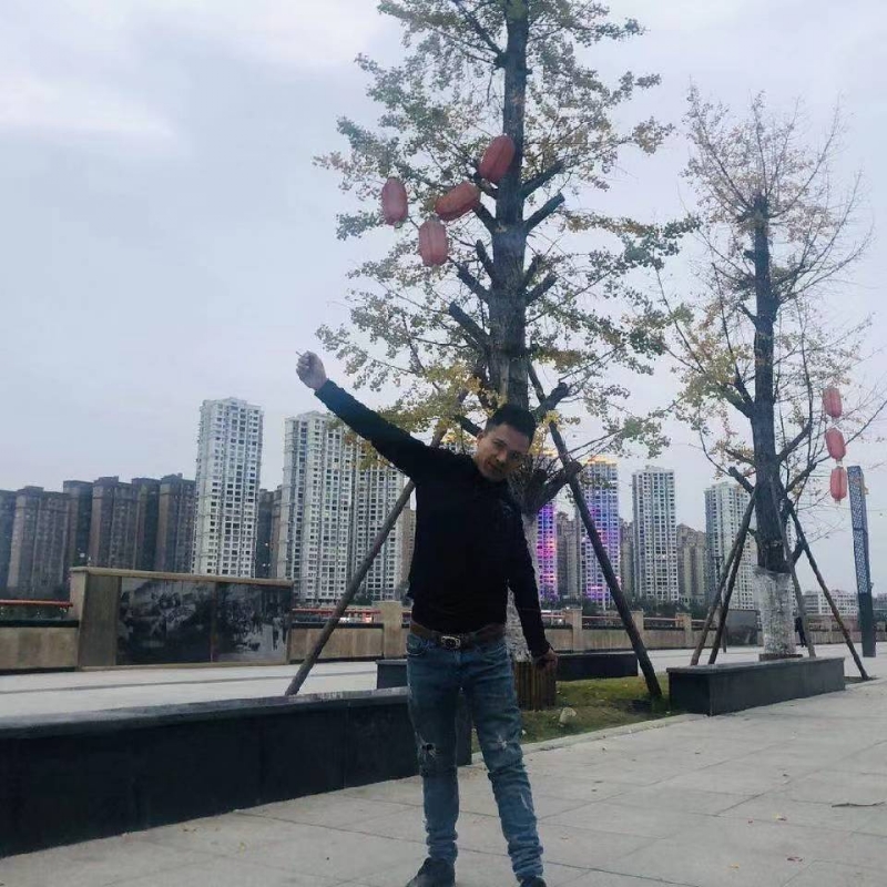 空空的房间的第一张照片--泰安相亲服务中心