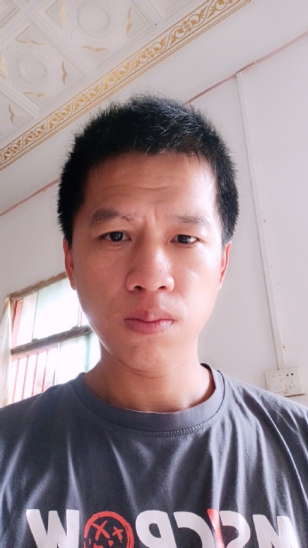 人都再努力的第一张照片--泰安相亲服务中心