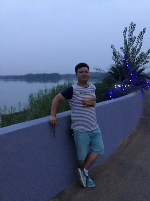 RLC的第一张照片--泰安相亲服务中心