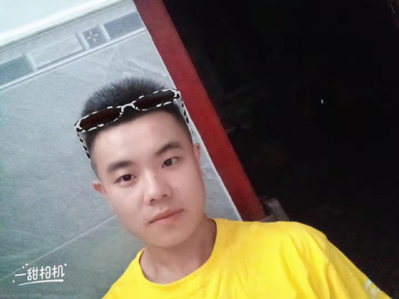 建国90周年的学渣的第一张照片--泰安相亲服务中心
