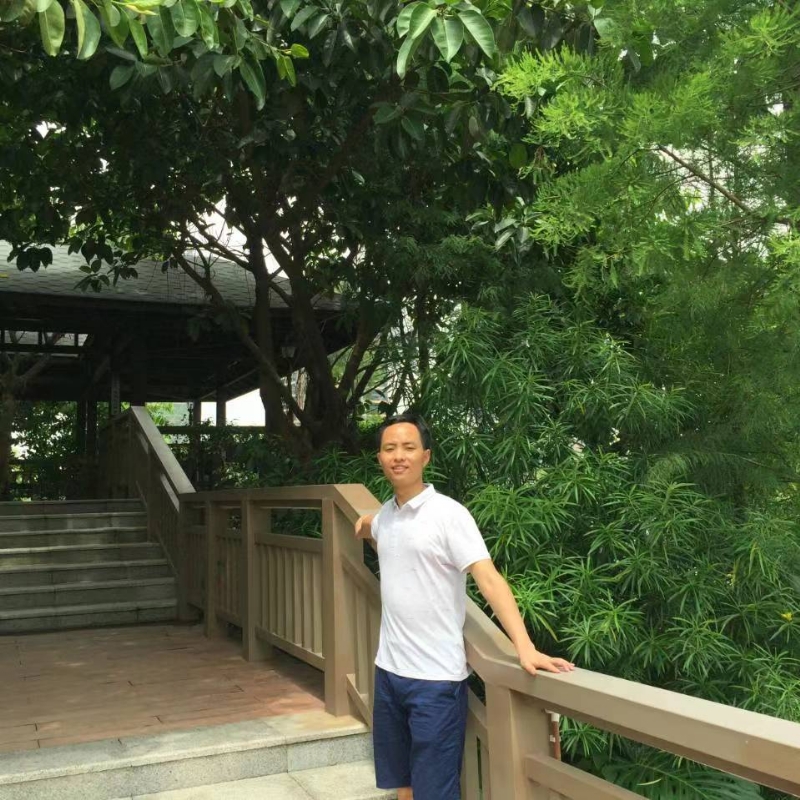 教书育人的第一张照片--泰安相亲服务中心
