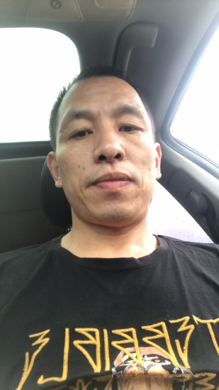 迷茫的第一张照片--泰安相亲服务中心