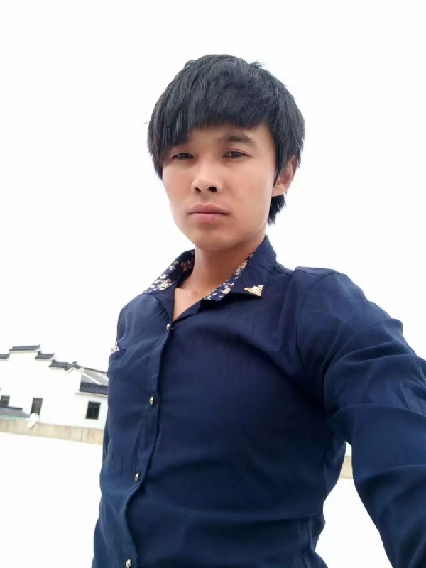 庸人自扰的第一张照片--泰安相亲服务中心