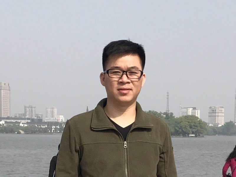 孔雀鱼的第一张照片--泰安相亲服务中心