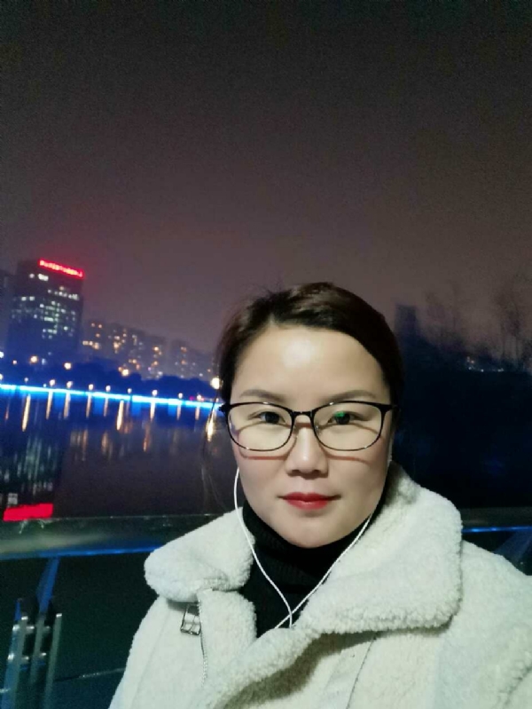 小英的第一张照片--泰安相亲服务中心