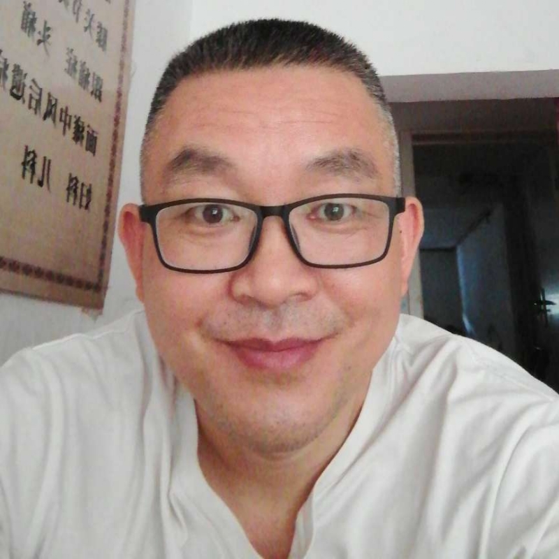 你好美女在吗的第一张照片--泰安相亲服务中心