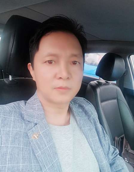 深蓝的第一张照片--泰安相亲服务中心