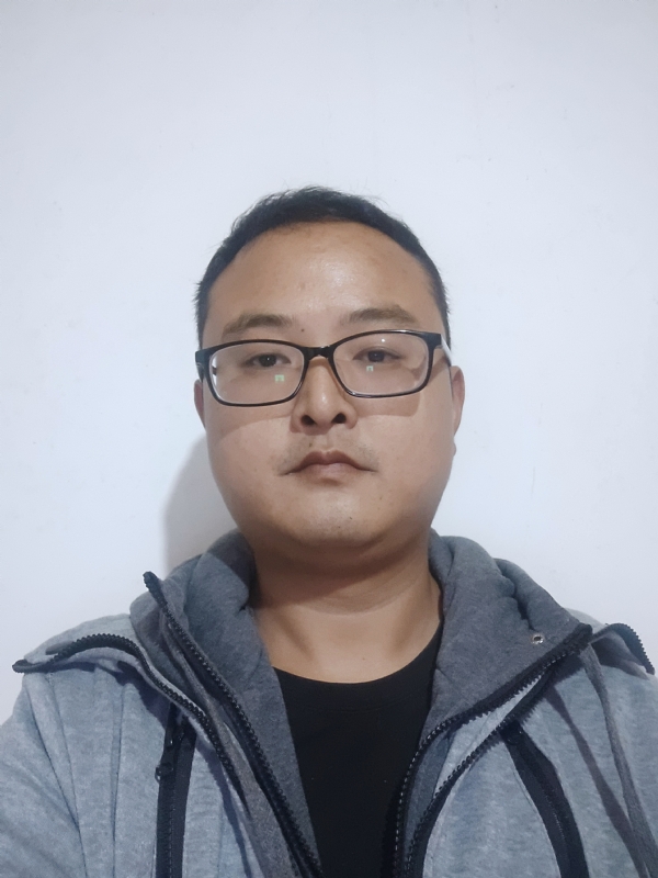 爱在一瞬间的第一张照片--泰安相亲服务中心