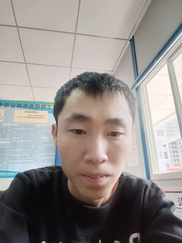 小哥哥的第二张照片--泰安相亲服务中心
