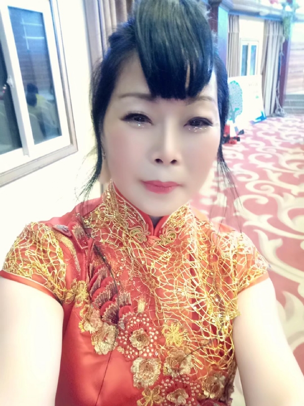 冰雪的第一张照片--泰安相亲服务中心