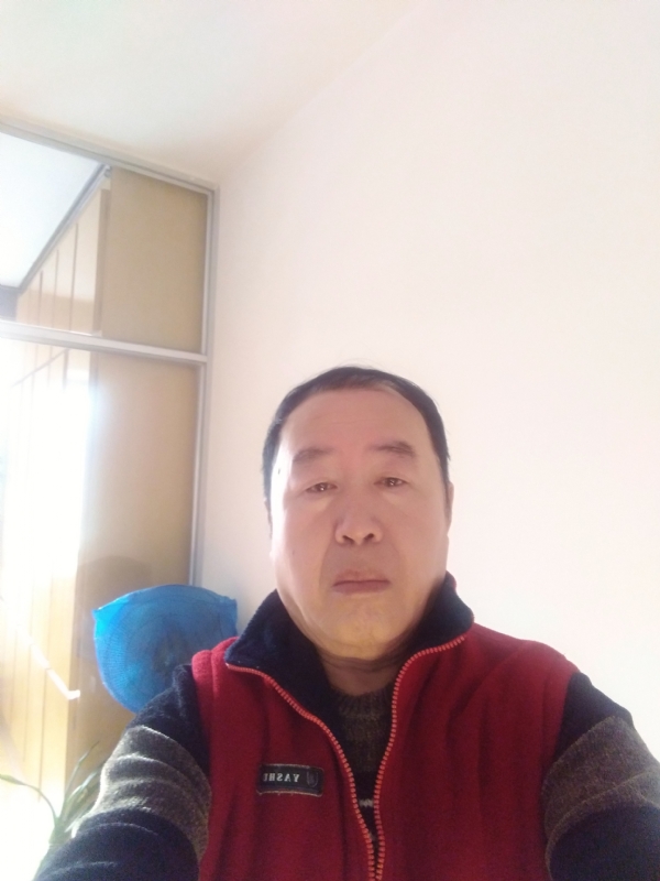 快乐的第一张照片--泰安相亲服务中心