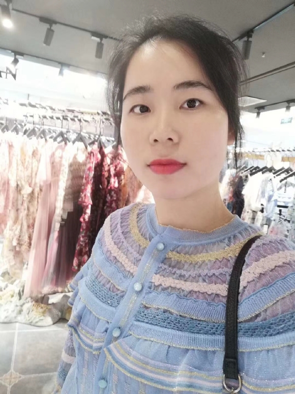 团笑的第一张照片--泰安相亲服务中心