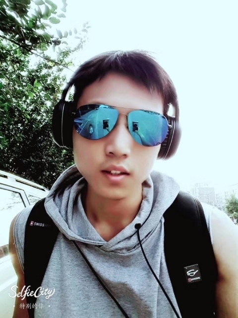 失意的人的第一张照片--泰安相亲服务中心