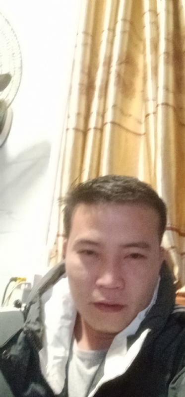 一个人的烟火的第一张照片--泰安相亲服务中心