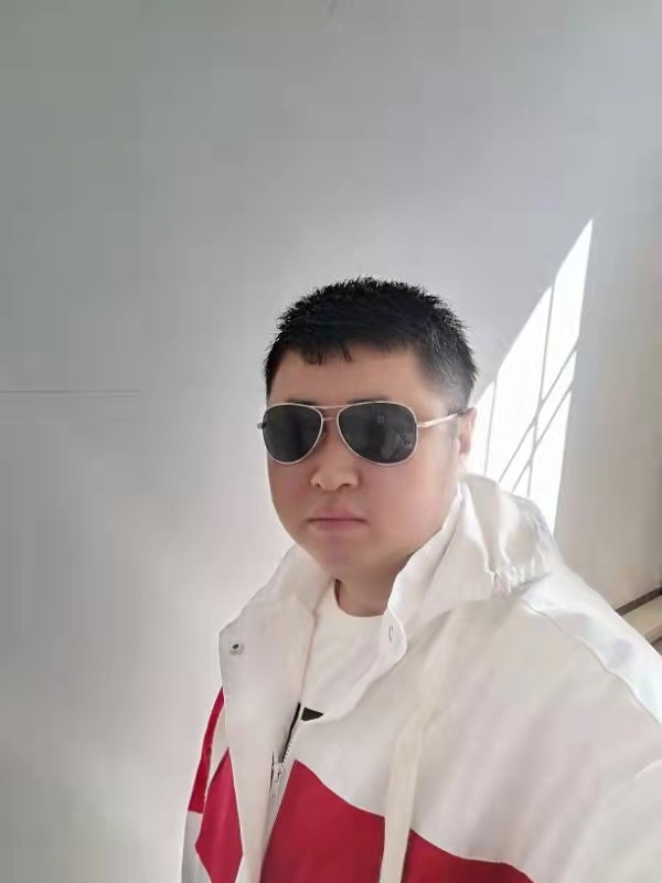 大漠叔叔的第一张照片--泰安相亲服务中心