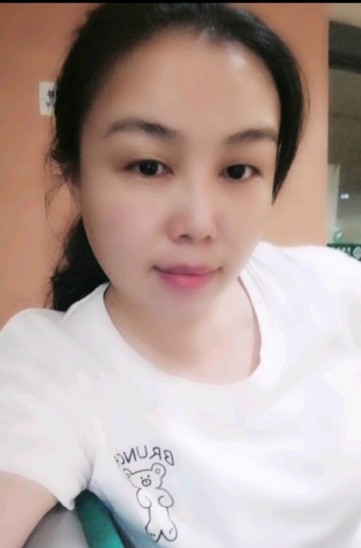 淡淡的云的第二张照片--泰安相亲服务中心