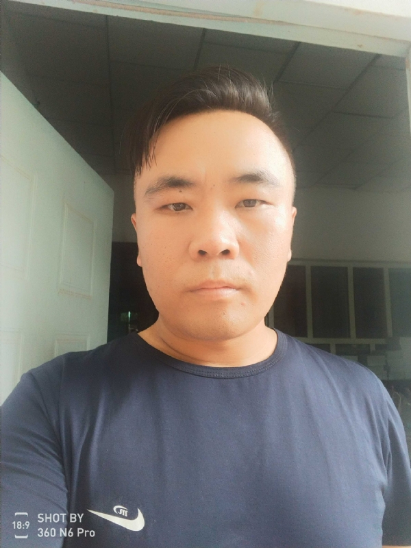 云的第一张照片--泰安相亲服务中心