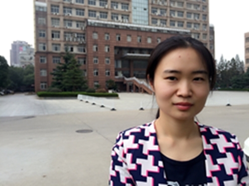 女儿征婚的第一张照片--泰安相亲服务中心