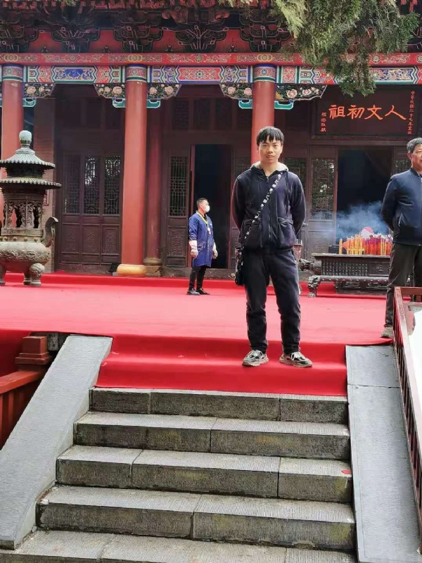 单身的小草的第三张照片--泰安相亲服务中心