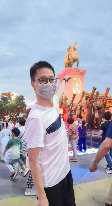 一休哥的第二张照片--泰安相亲服务中心