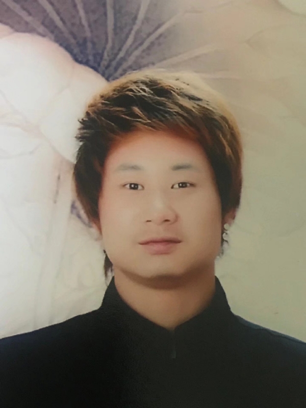 咮辛的第一张照片--泰安相亲服务中心