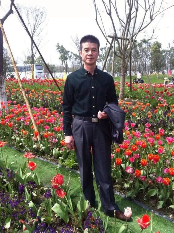 蓝天的第一张照片--泰安相亲服务中心