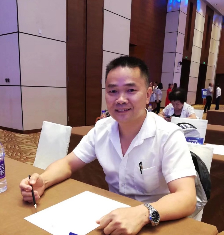 温馨港湾只差一个你的第一张照片--泰安相亲服务中心