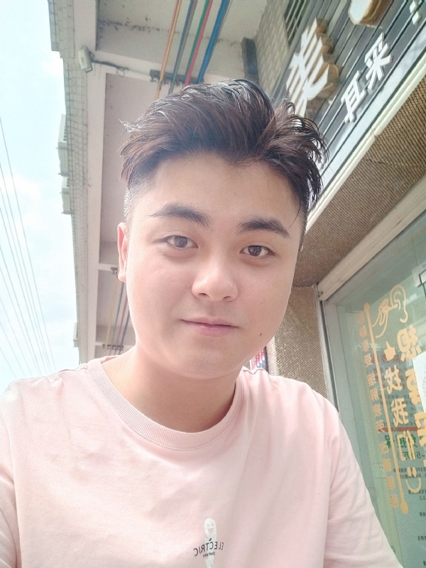 李健诚的第一张照片--泰安相亲服务中心