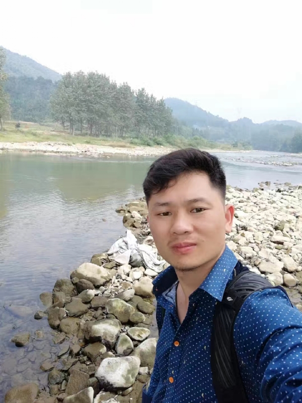 未来可期的第一张照片--泰安相亲服务中心