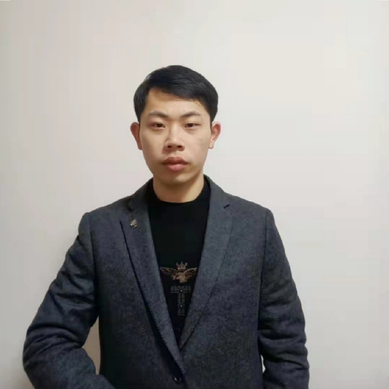 熊先生的第一张照片--泰安相亲服务中心