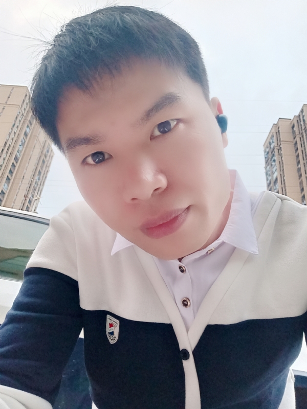 雨霁月清风的第一张照片--泰安相亲服务中心