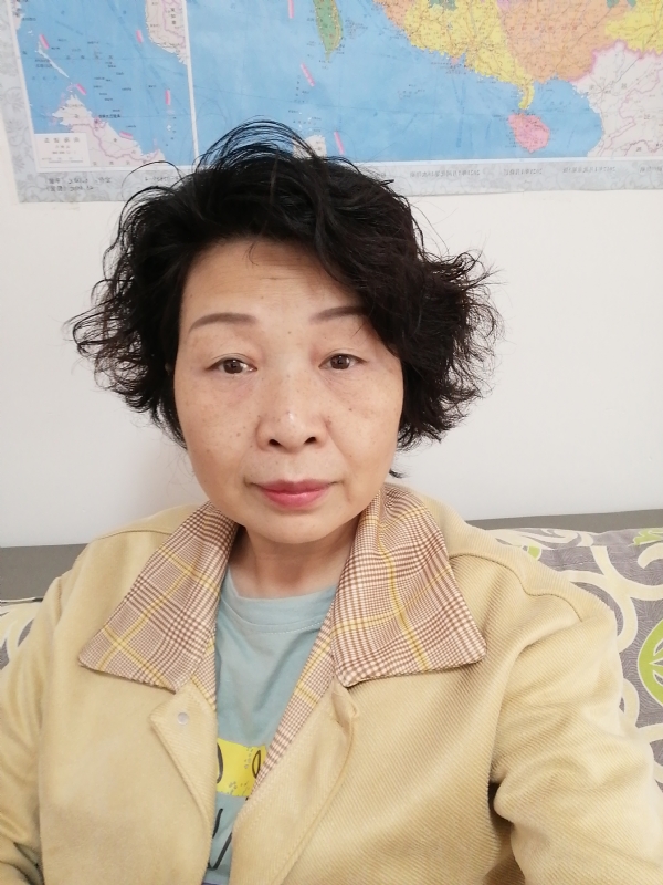 香水百合的第一张照片--泰安相亲服务中心