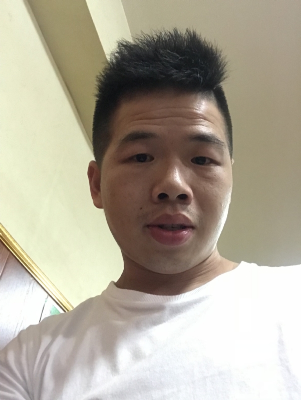 爱请简单点的第一张照片--泰安相亲服务中心