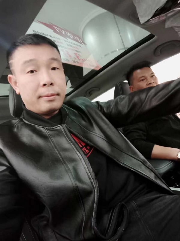 醉红尘的第一张照片--泰安相亲服务中心