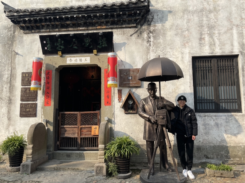 喝可乐的猫的第一张照片--泰安相亲服务中心
