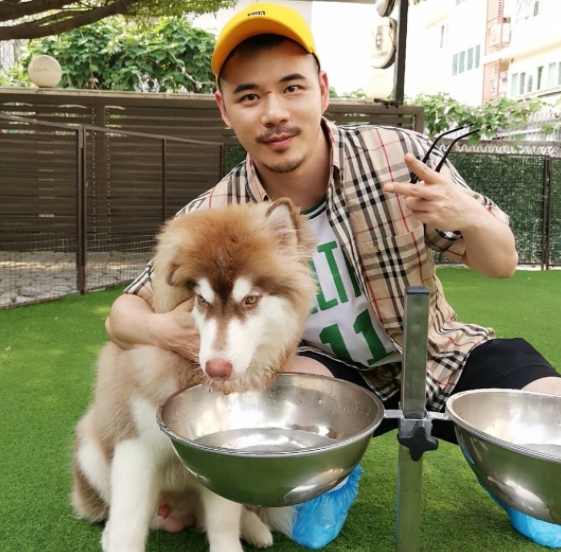 坚持的第一张照片--泰安相亲服务中心