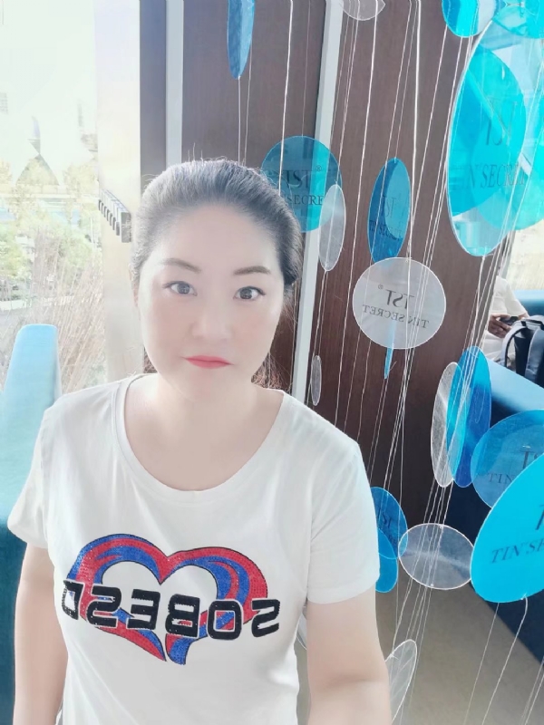 巷子里的童年的第一张照片--泰安相亲服务中心