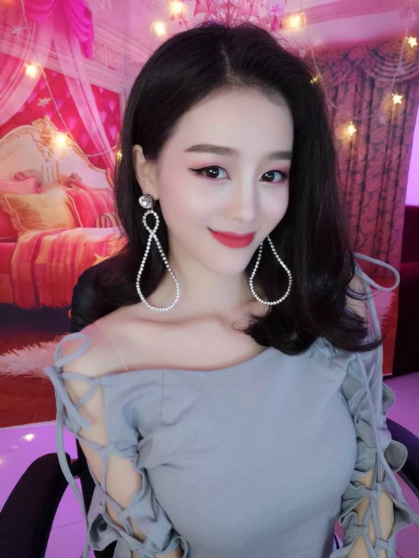 Cici的第三张照片--泰安相亲服务中心